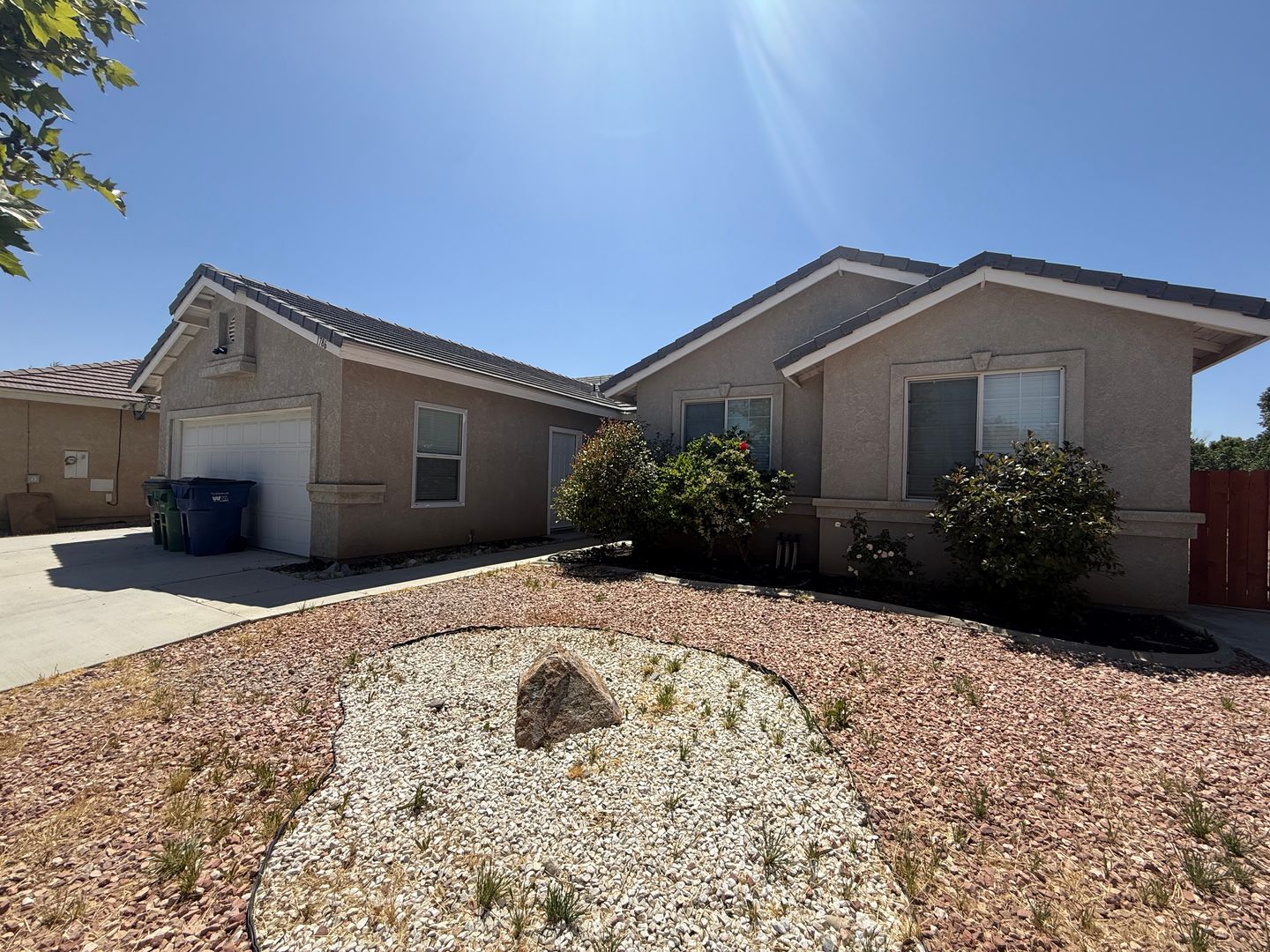 Lancaster Apartment: 1786 Linn Way - 1786