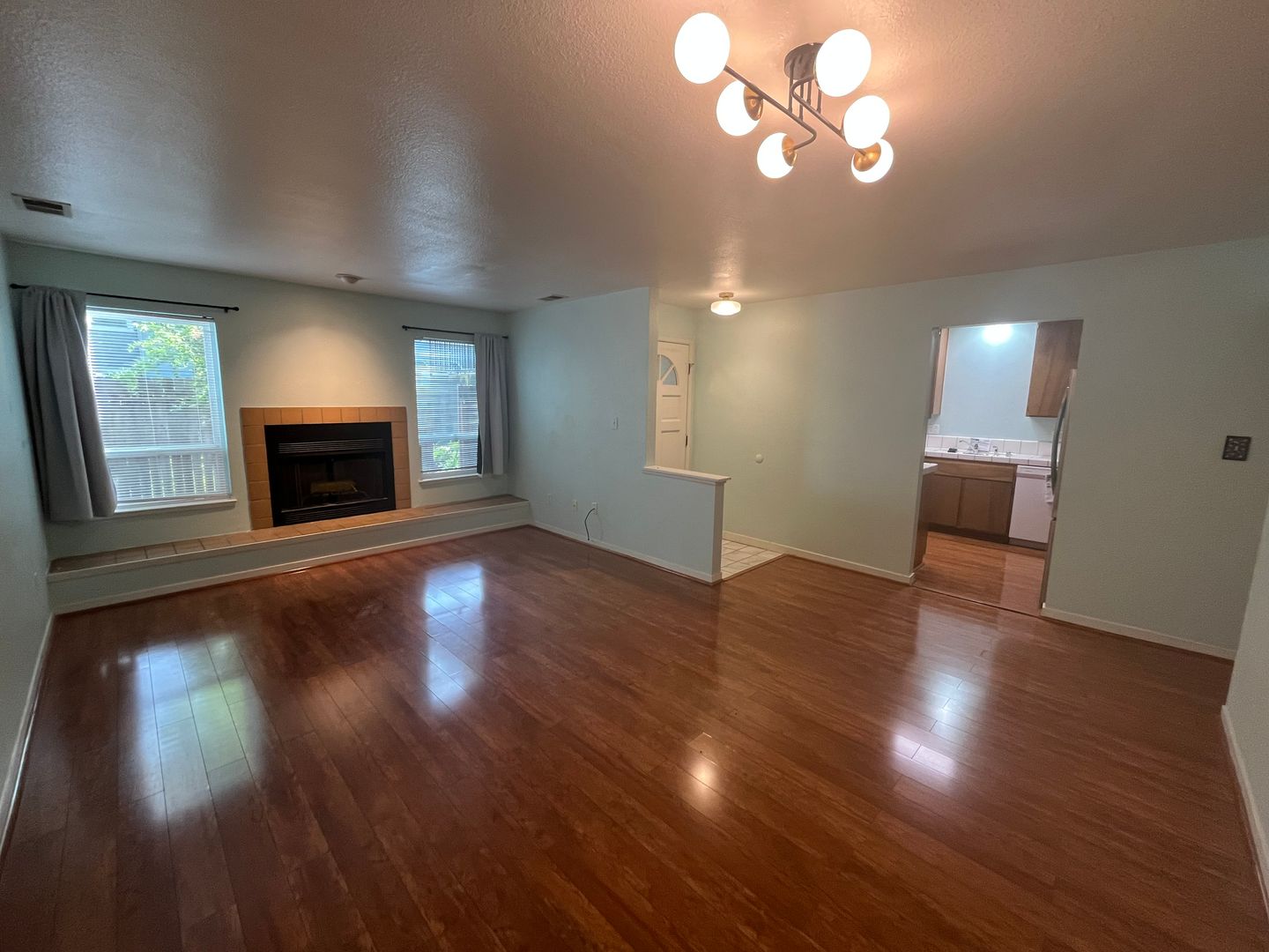 Sacramento House: 1523 Hood Rd Unit C