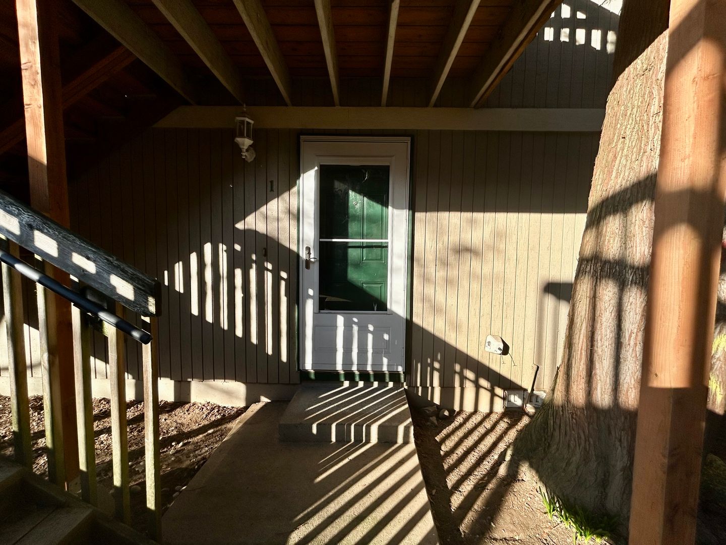 Vancouver Apartment: 7306 NE 16th Ave