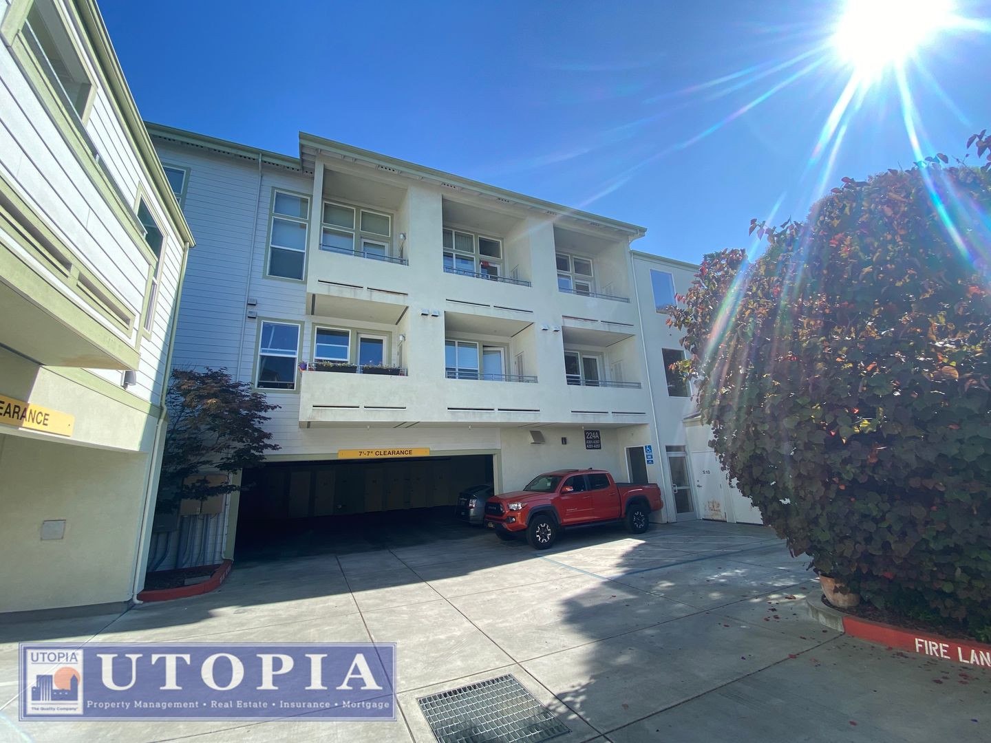 Santa Cruz House: 224 Laurel Street, # A204