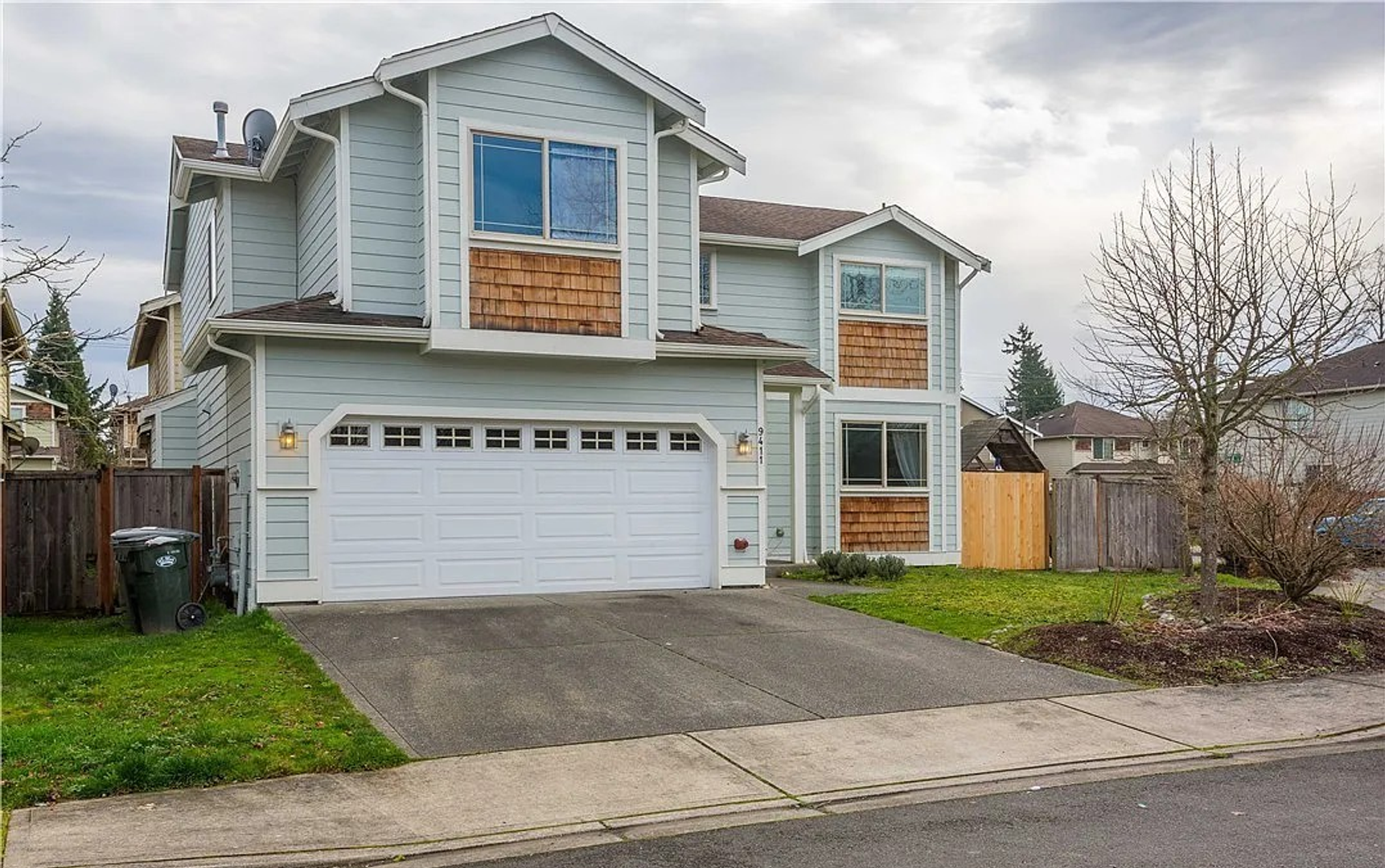 Tacoma House: 9411 10th Ave E