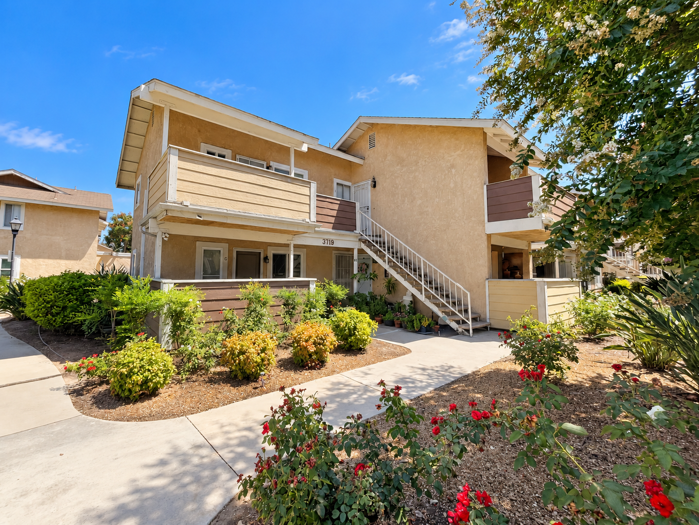 Ontario House: 3719 Oak Creek Dr Unit F