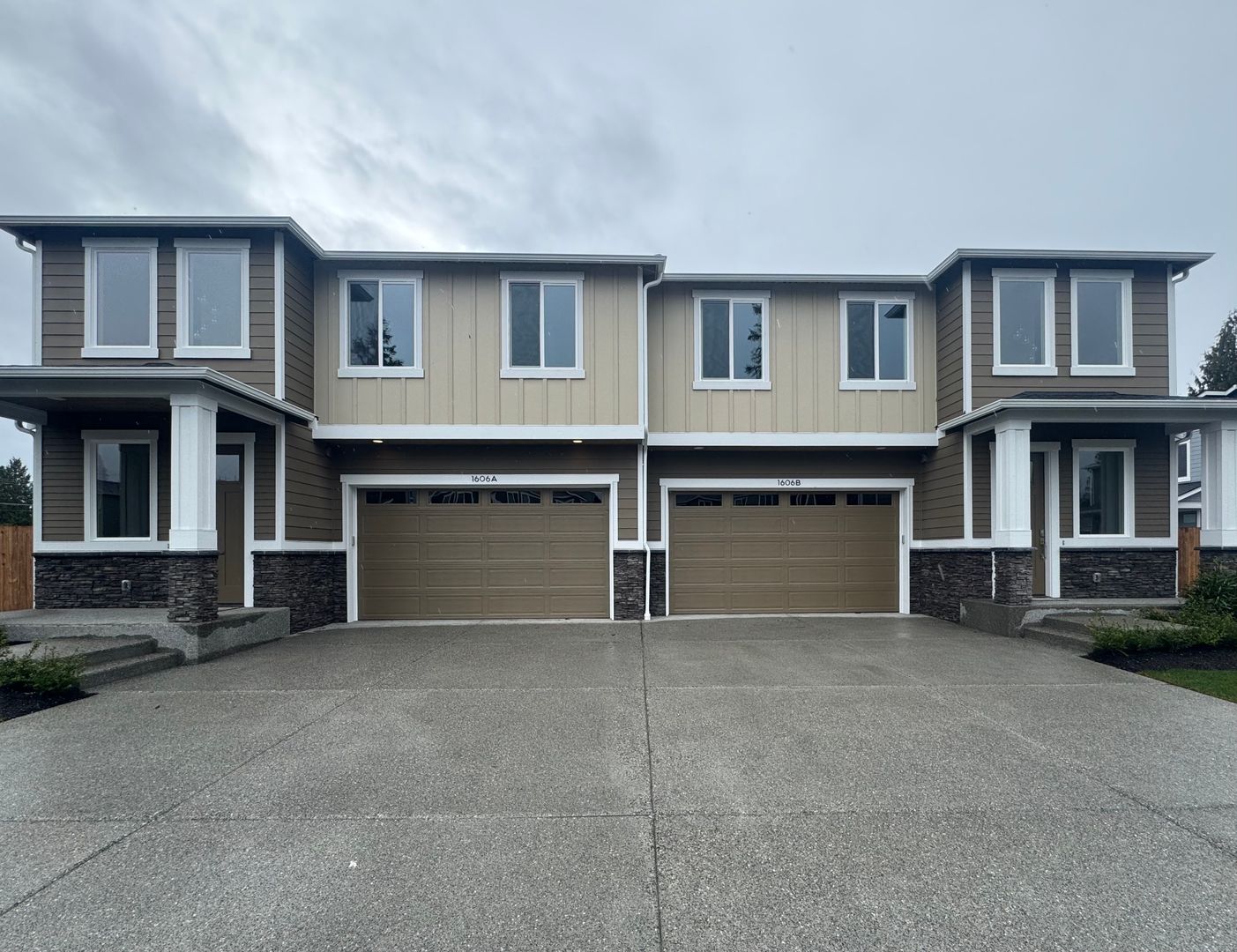 Everett Apartment: 1606 106th PL SW