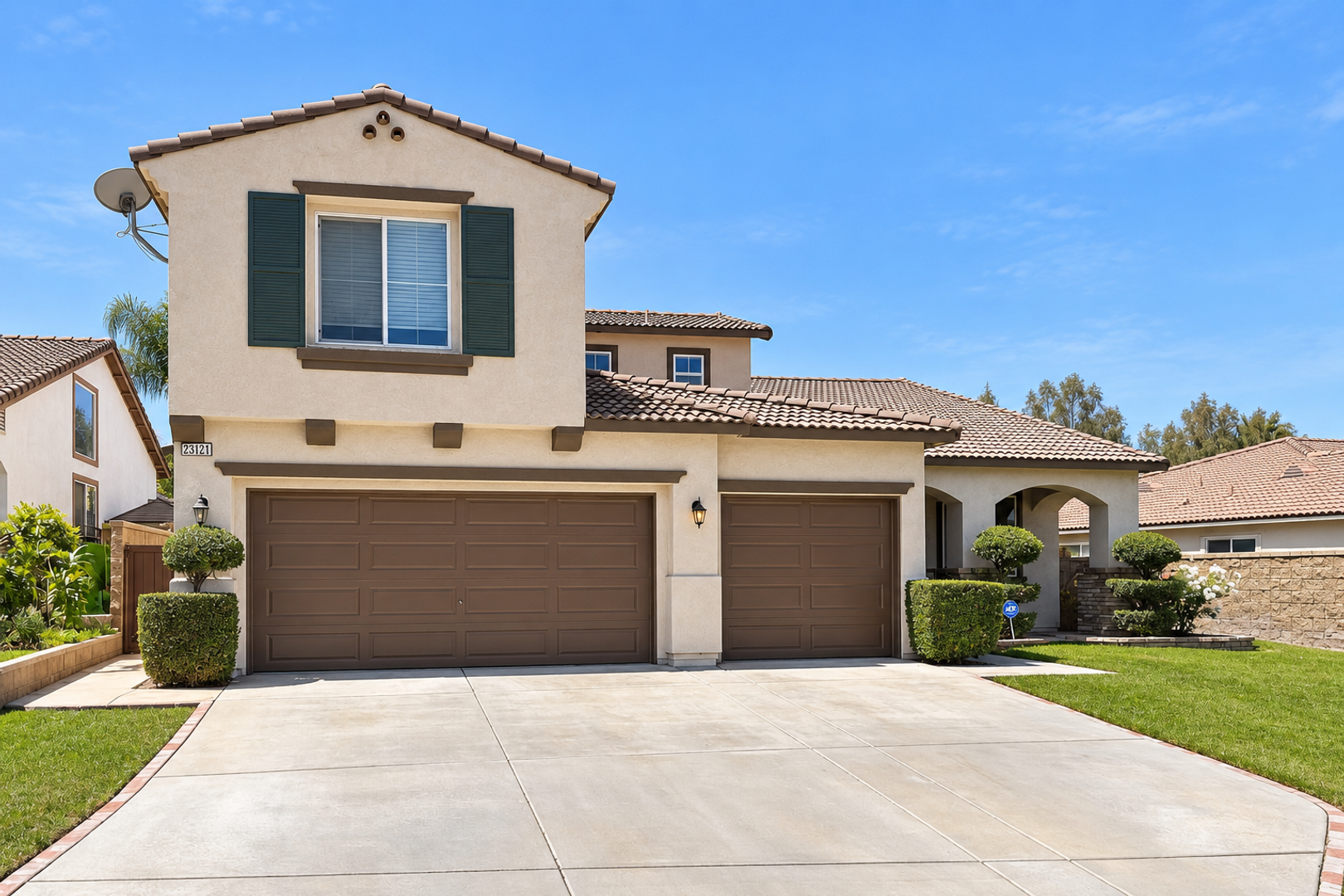 Menifee House: 29121 Shadow Hills Street