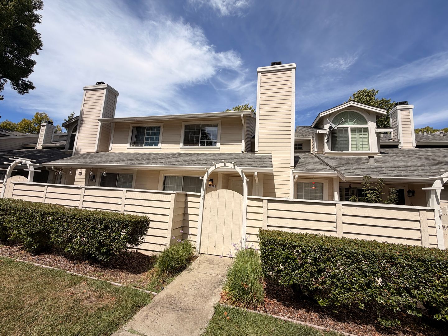 Pleasanton Townhome: 7379 Stonedale Dr