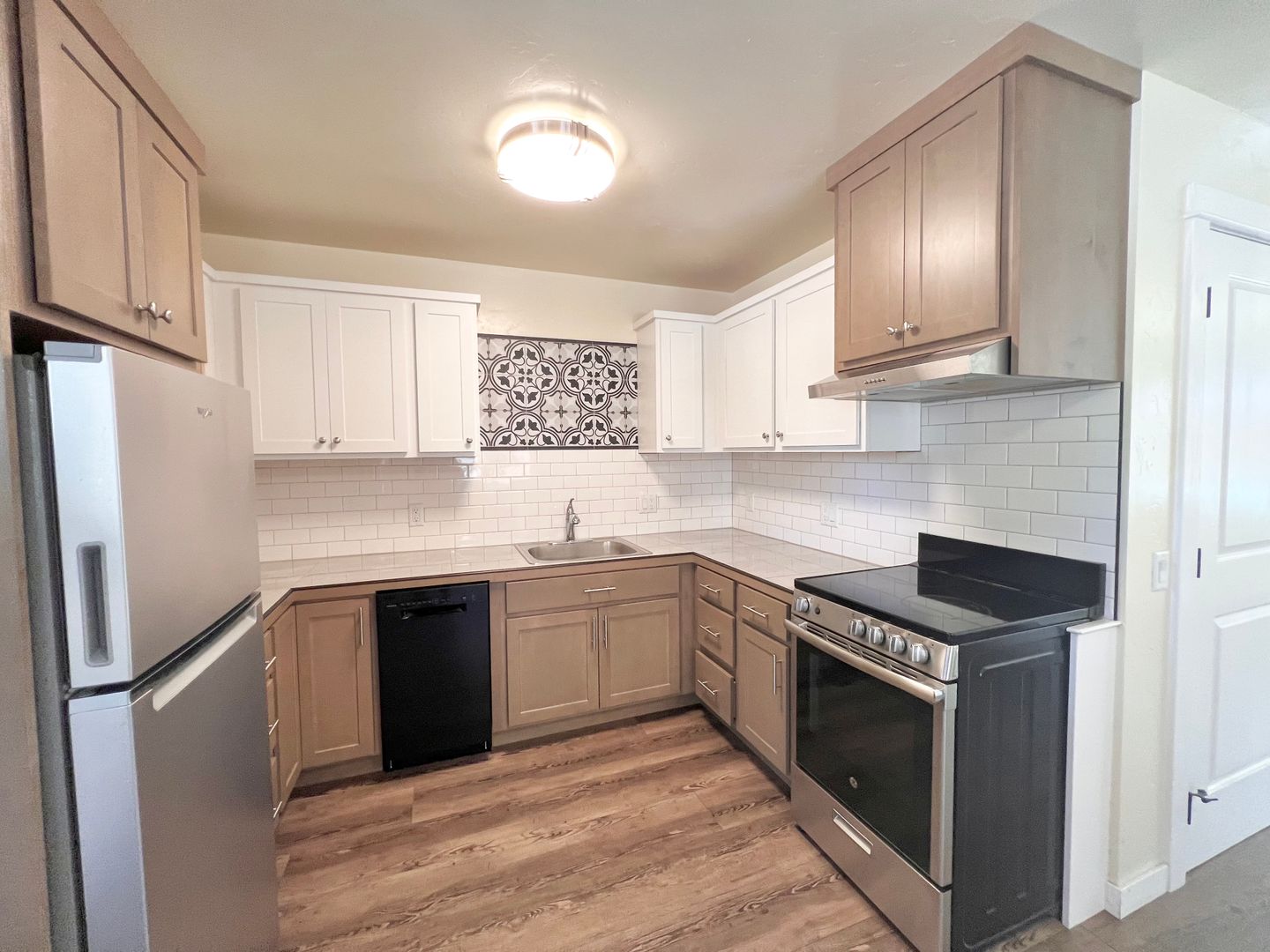 Sisters Apartment: 181 E Tall Fir Court - B
