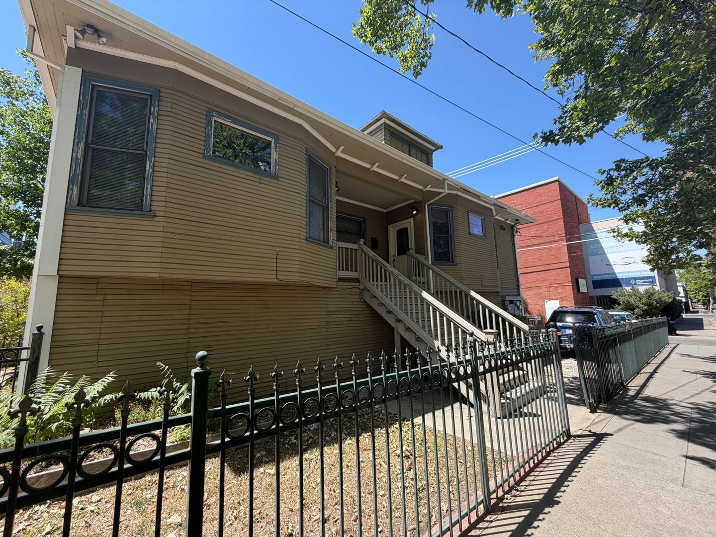 Sacramento Apartment: 1518 21st Street