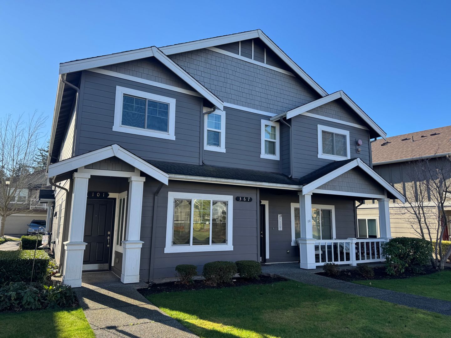 Bellingham House: 367 Tremont Ave #101