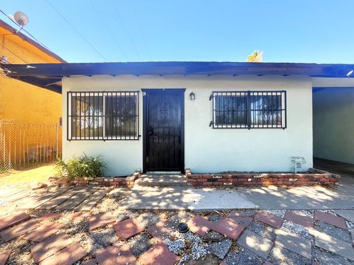 1 bed, 1 bath located in San Bernardino! – photo 1