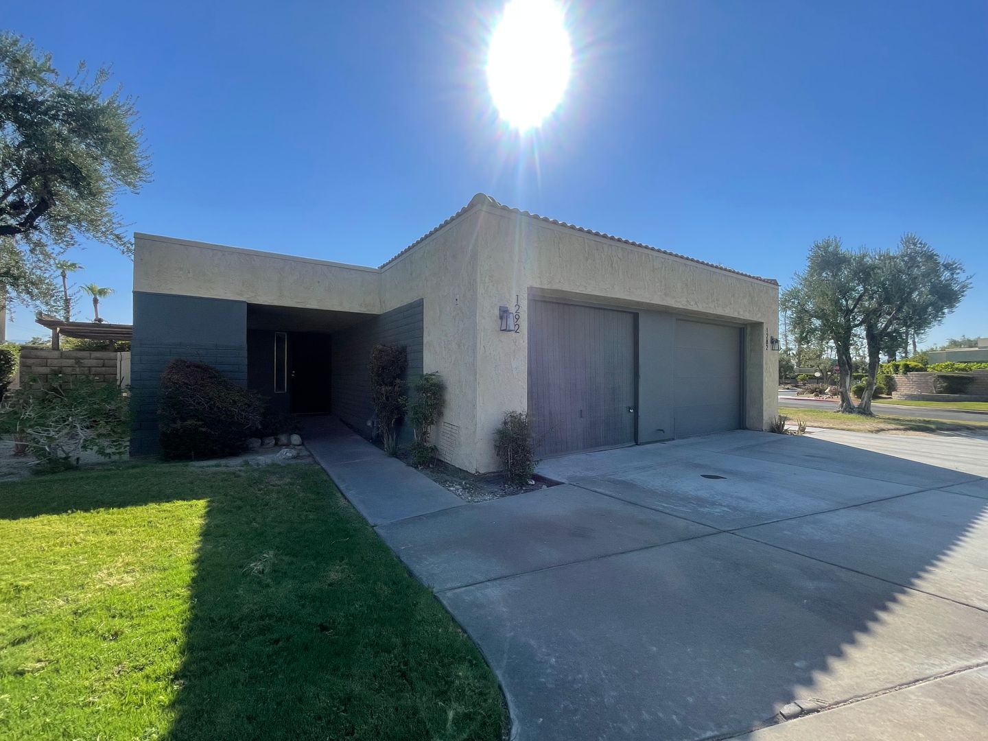 Palm Springs Condo: 1292 Sunflower Circle N