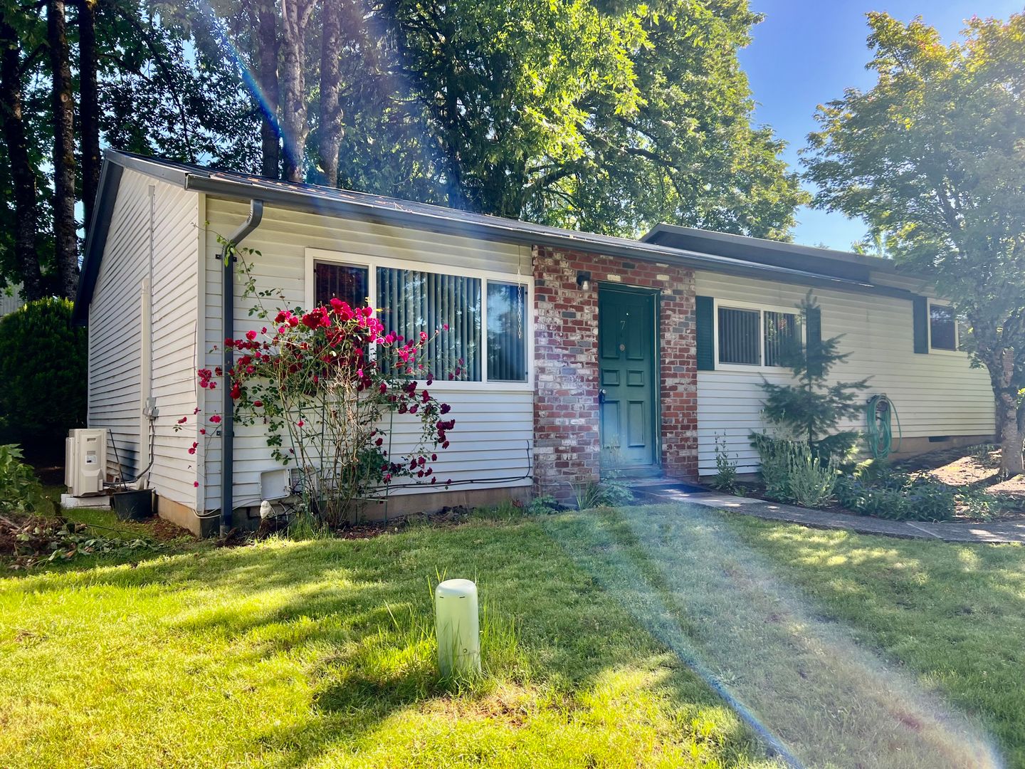 Sandy Apartment: 37950 HWY 26 - #7