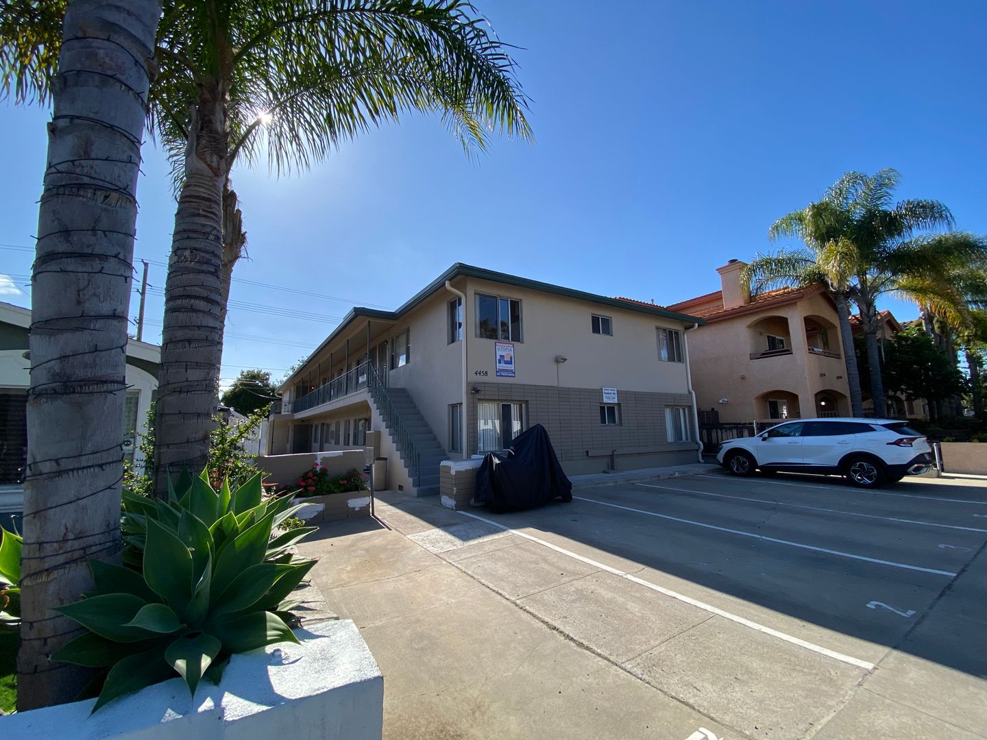 San Diego Apartment: 4458 Kansas Street #5