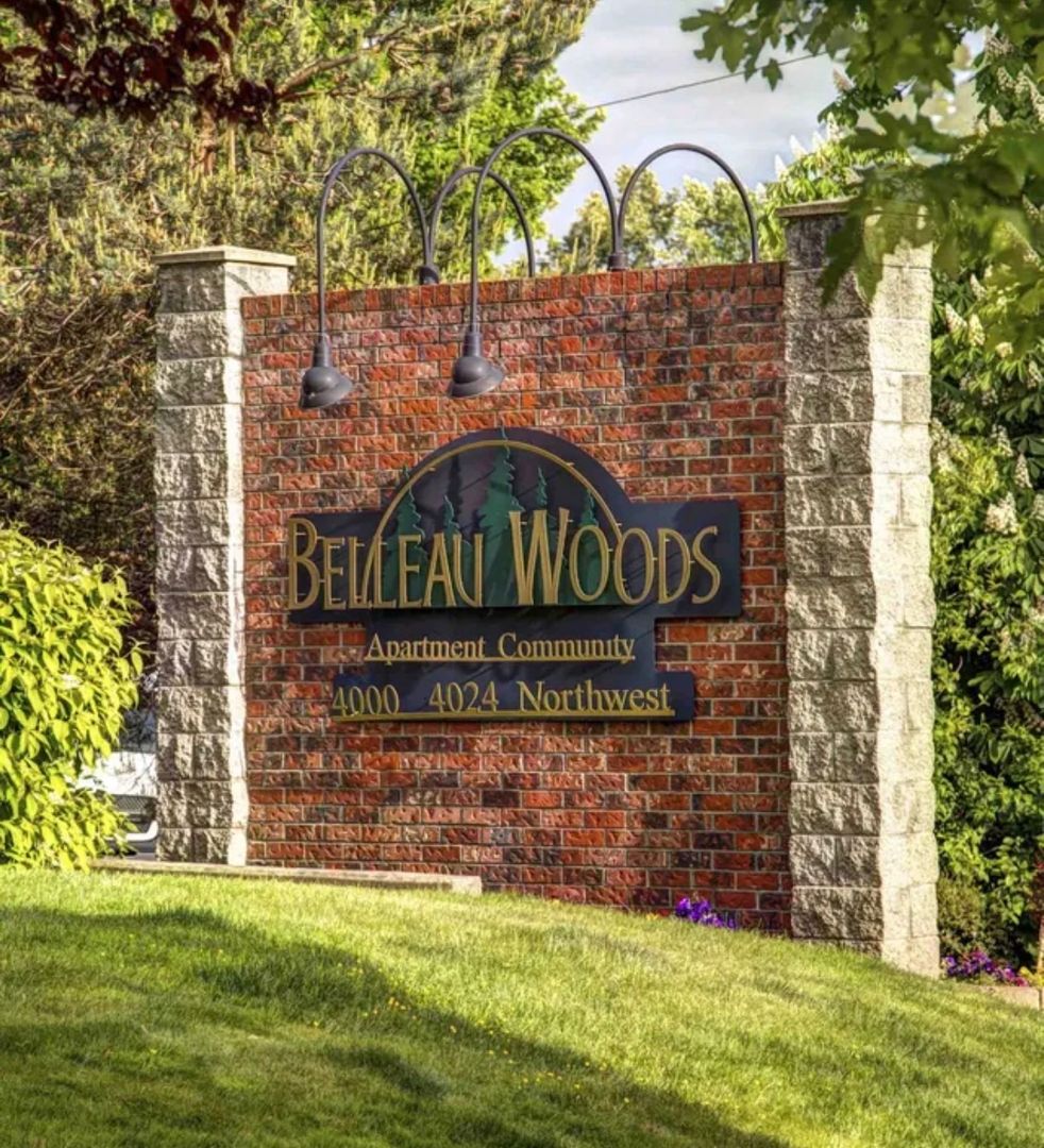 Bellingham Apartment: 4018 Northwest Avenue