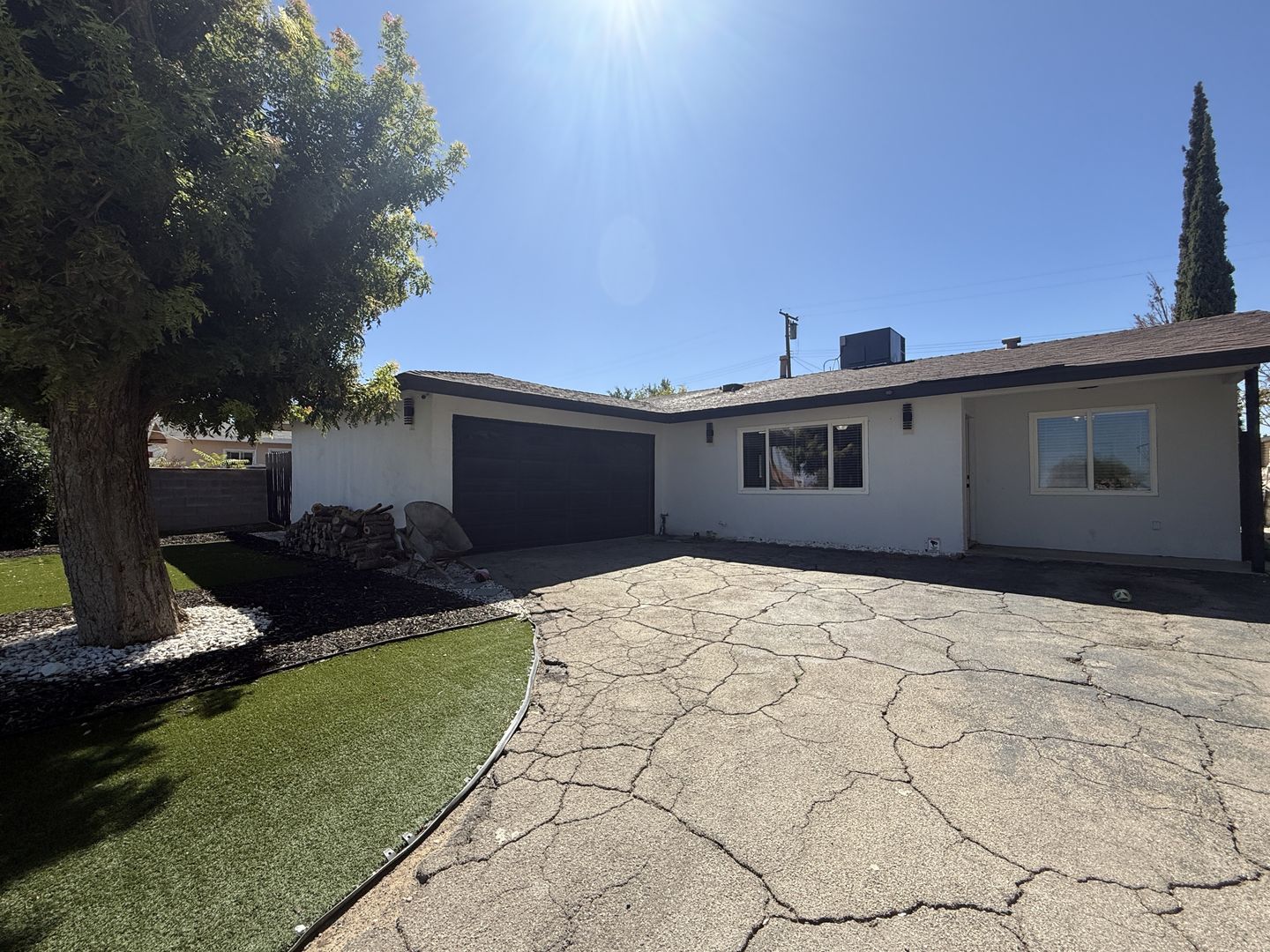 Palmdale House: 37617 5th St. East