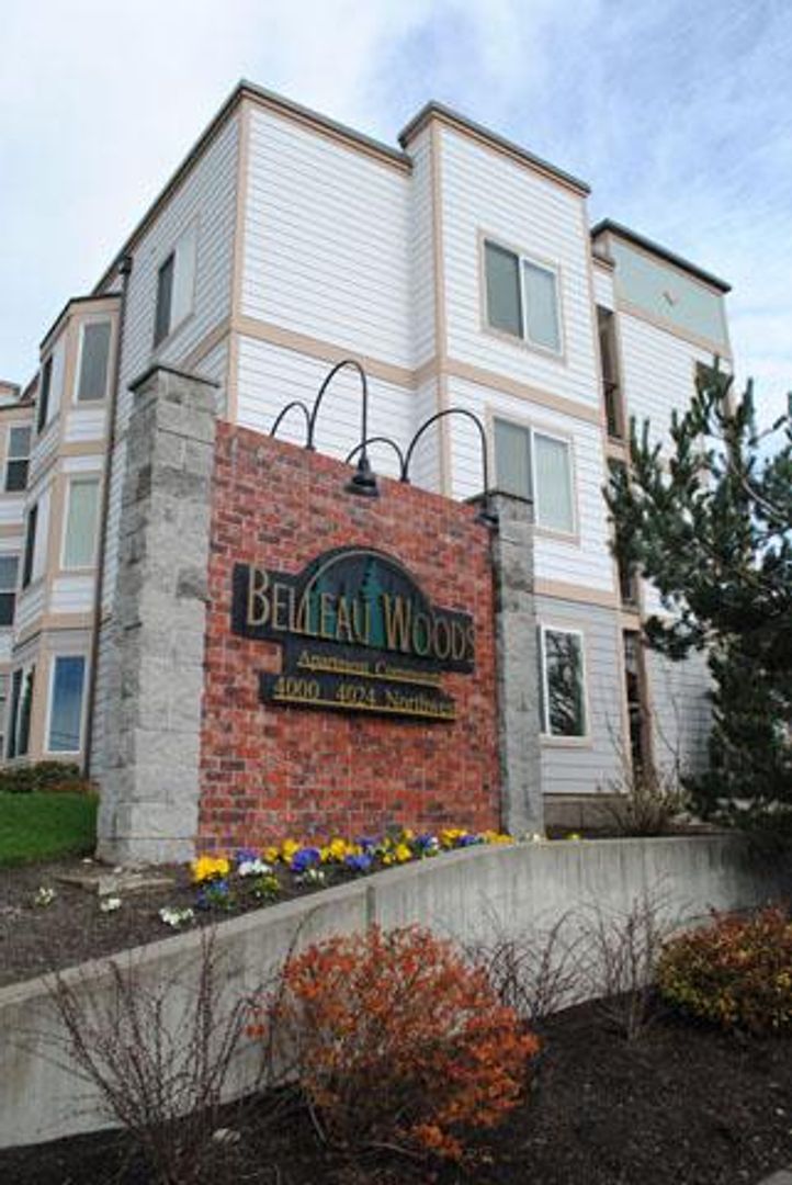 Bellingham Apartment: 4018 Northwest Avenue