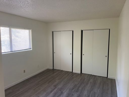 1br Apt Upstairs – photo 1