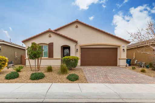 Single Story in Gated Community in North Las Vegas! Immaculate & Modern Design! – photo 1
