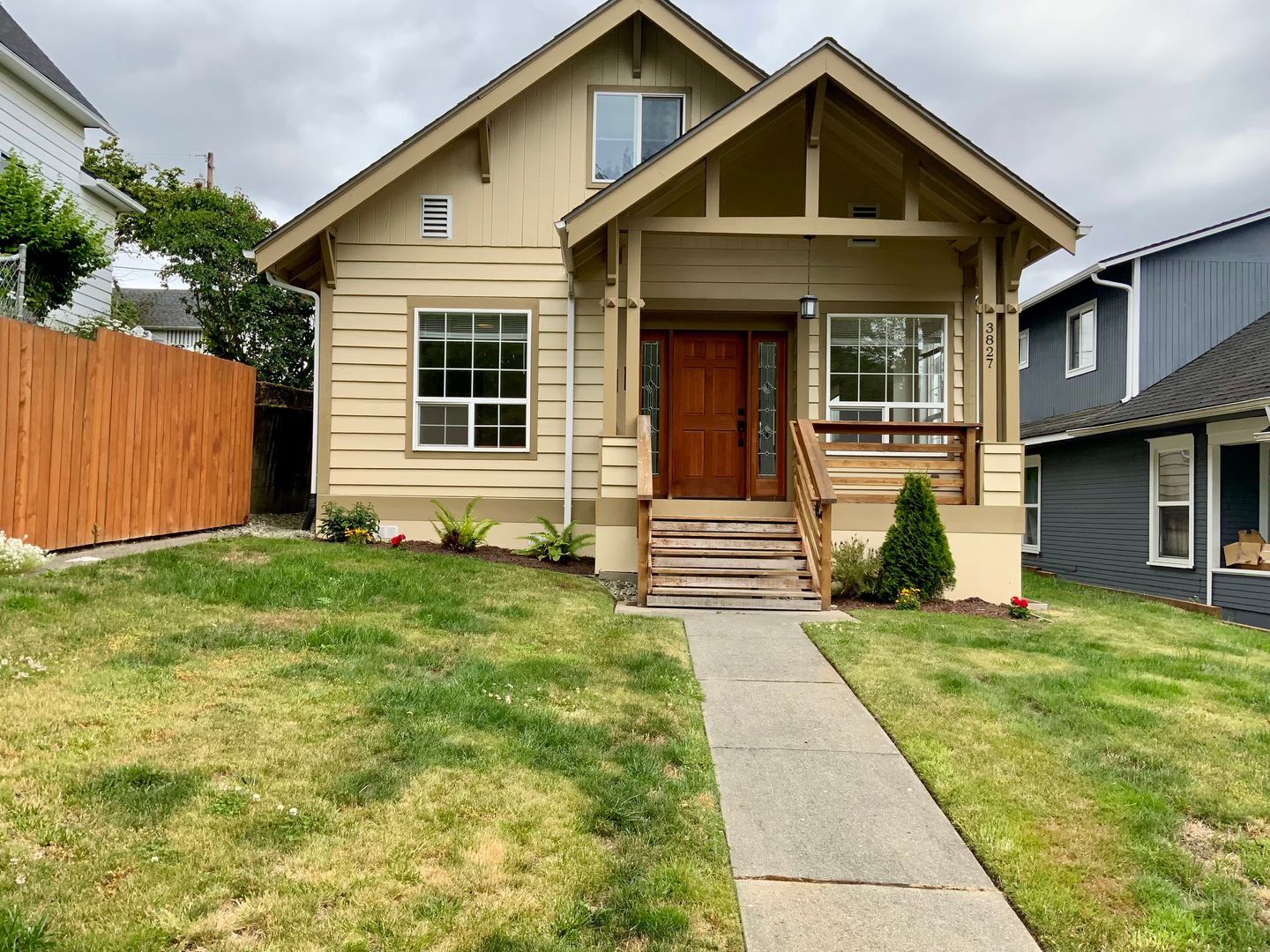 Everett Apartment: 3827 Wetmore Ave