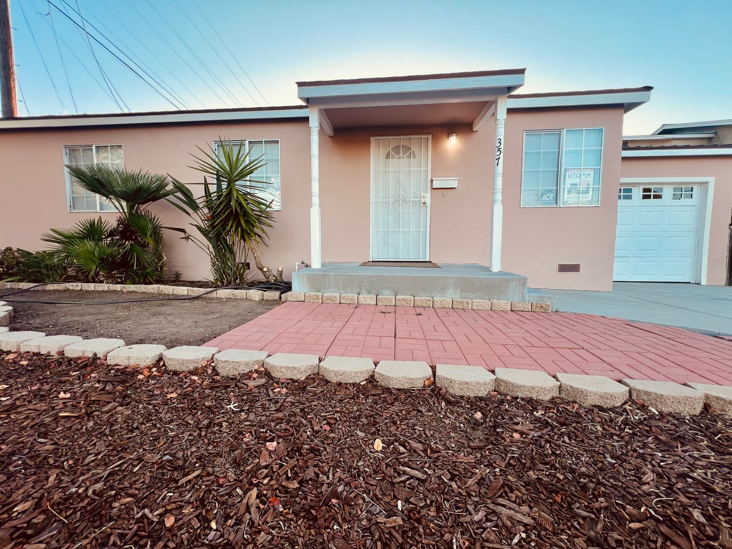 El Cajon House: 357 Garfield Avenue