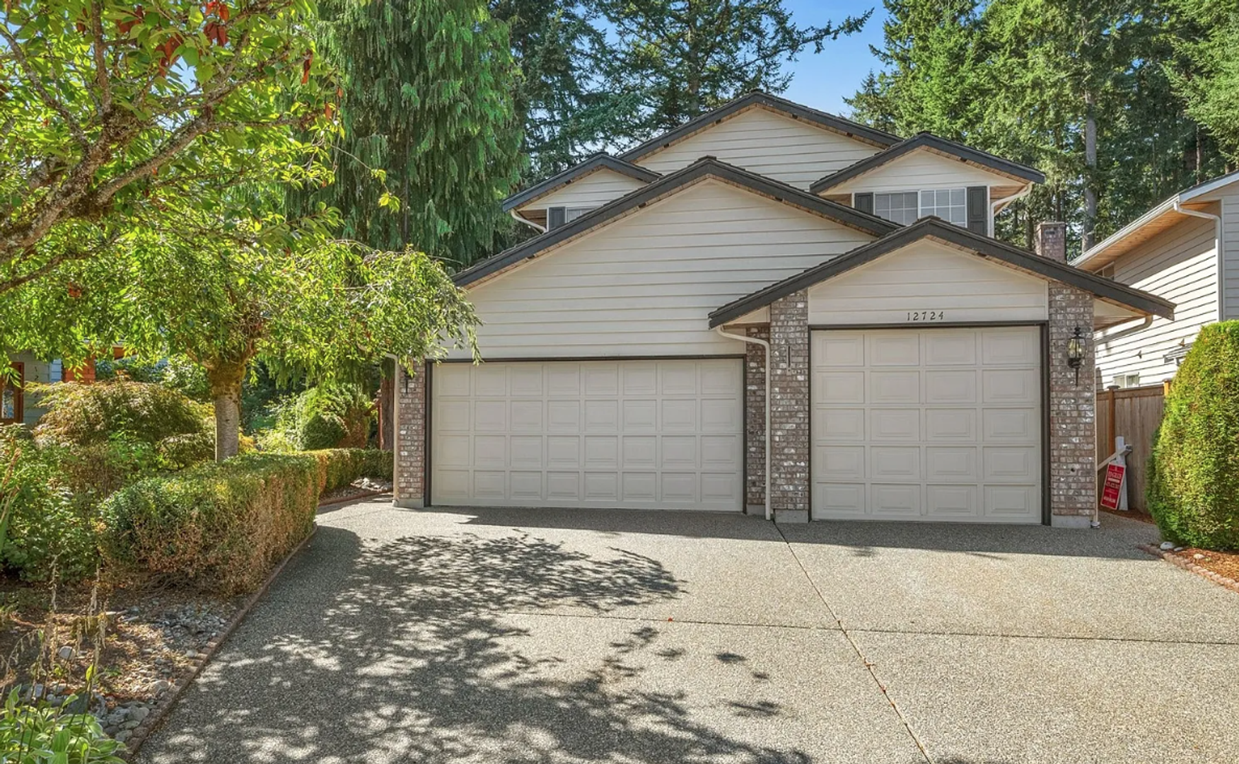 Everett House: 12724 37th Ave SE