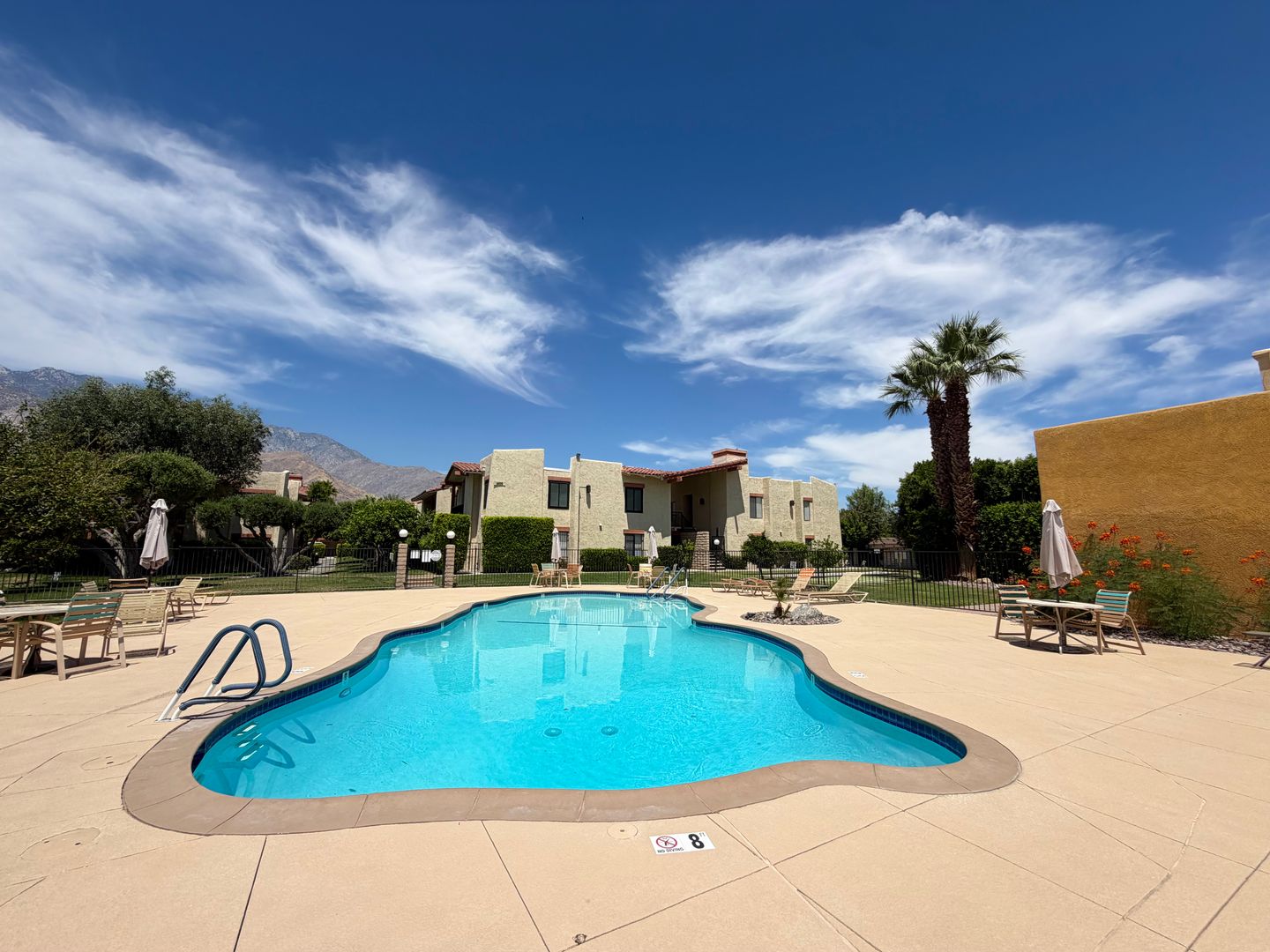 Palm Springs Condo: 1407 N Sunrise Way Unit 18