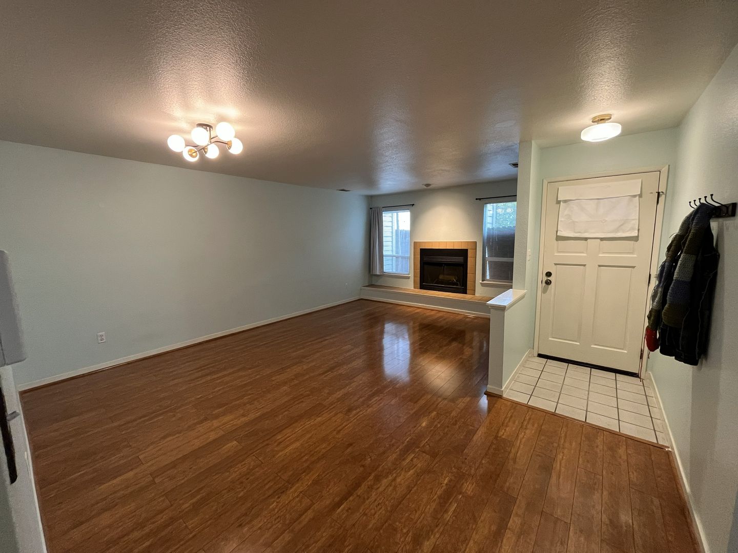 Sacramento House: 1523 Hood Rd Unit C