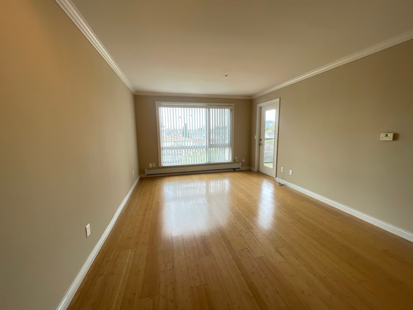 San Leandro Condo: 15956 E 14th Street Unit 310