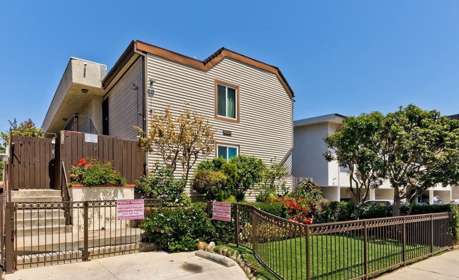 Los Angeles House: 3624 Westwood Blvd #200