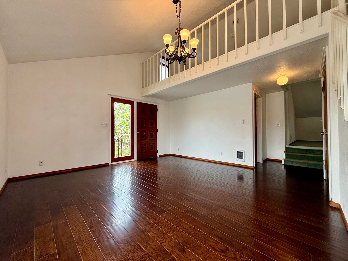 Prineville Apartment: 275 2nd Street - 1