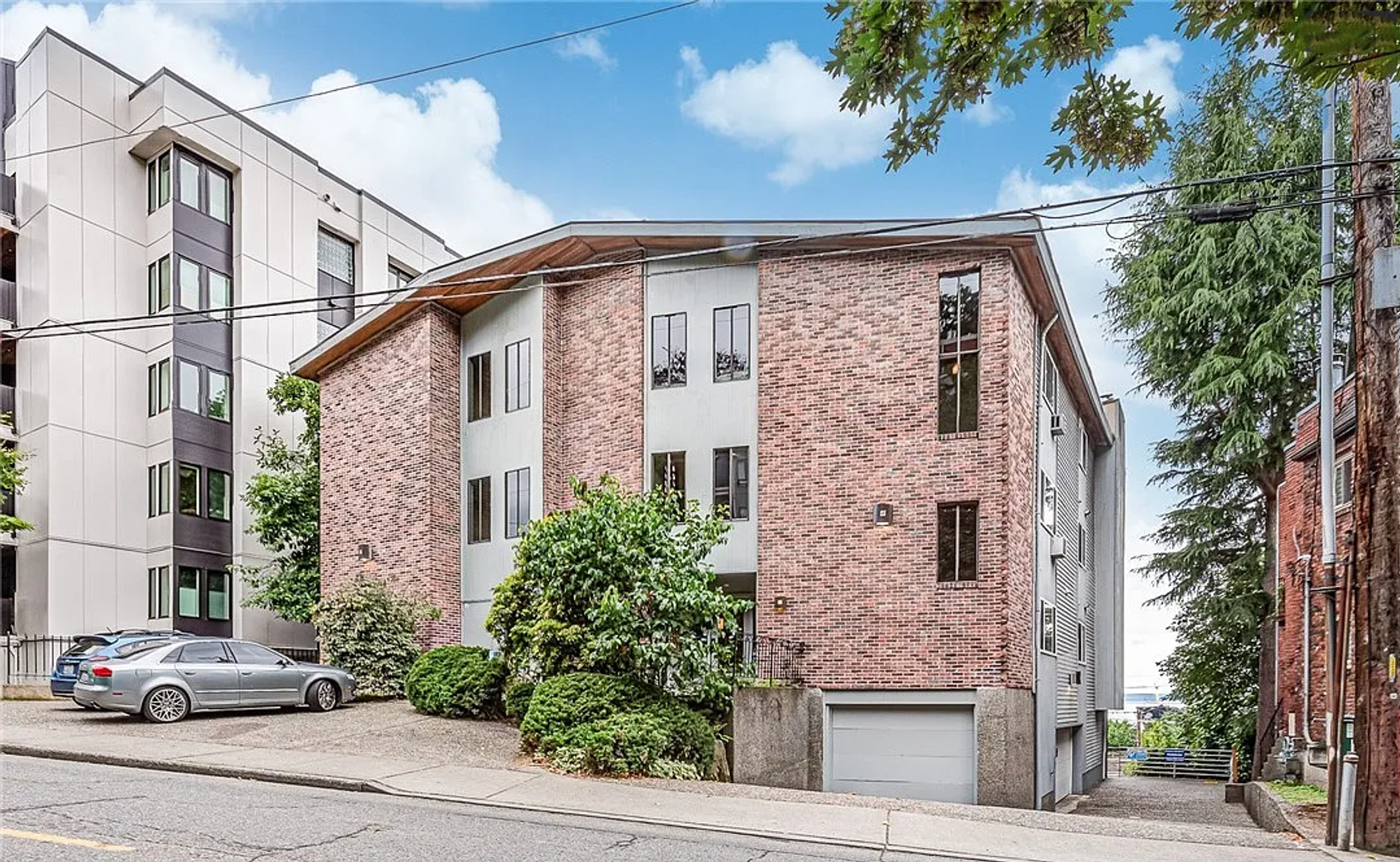 Seattle Condo: 617 W Mercer Pl