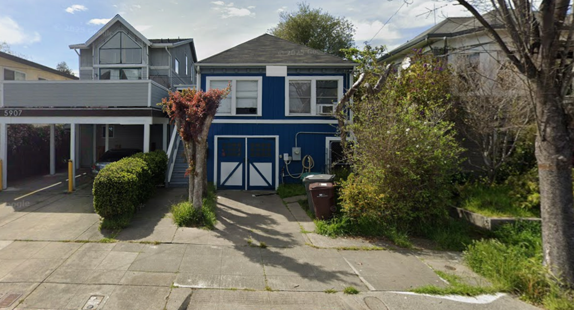 Emeryville House: 5913 Vallejo Street