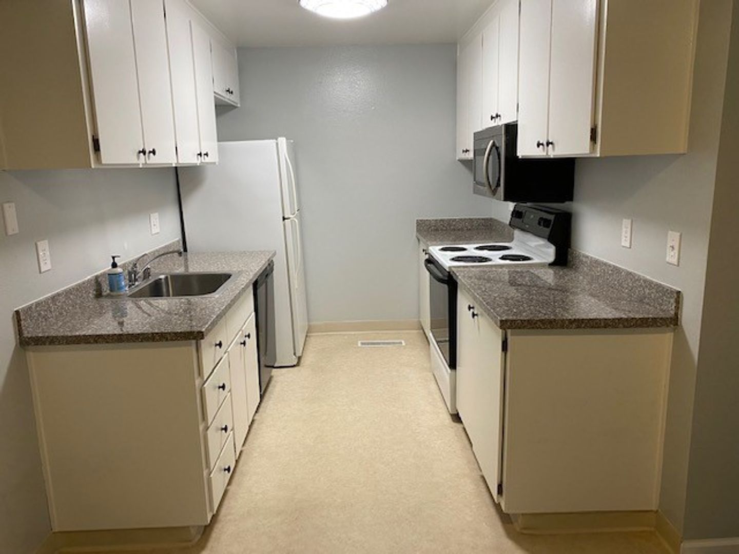 Fairfield Apartment: 2800 Dover Ave