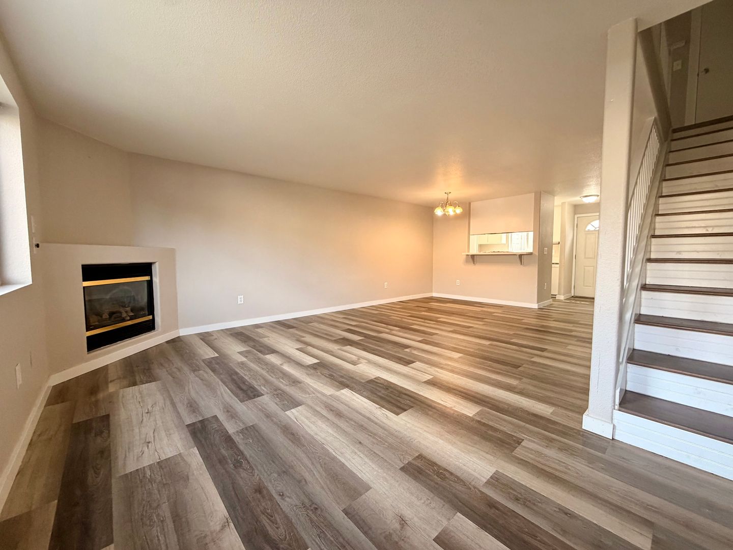 Redmond Apartment: 2120 SW Canyon Dr