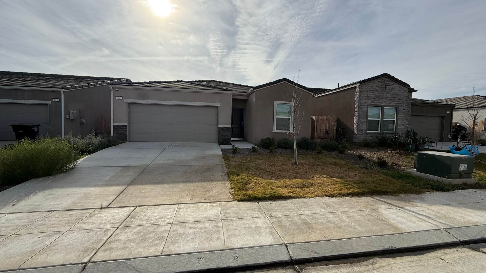 Madera House: 1024 Deerhorn Drive West