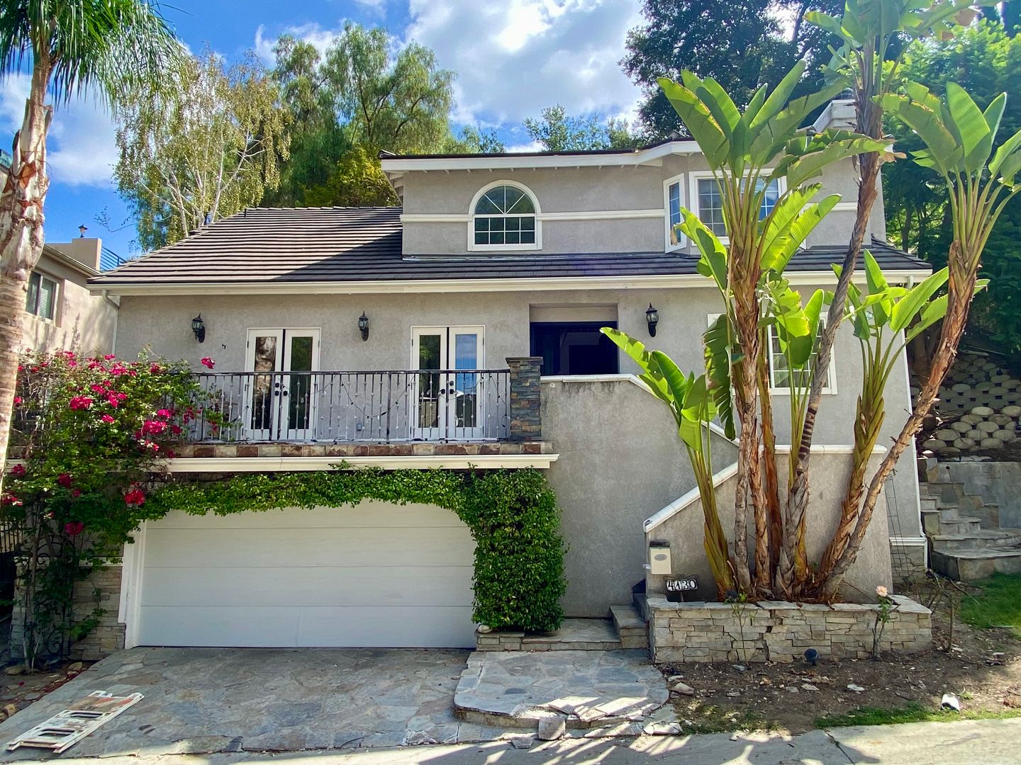 Woodland Hills House: 4130 Carrizal Road