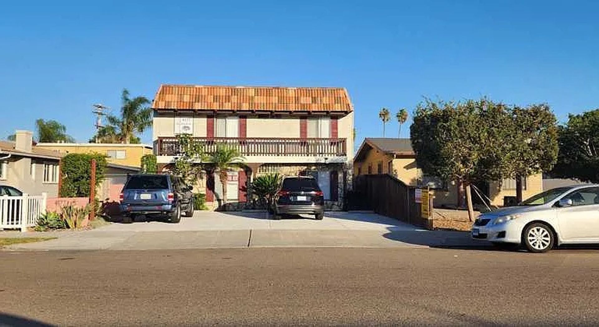 San Diego Apartment: 4177 Illinois Street