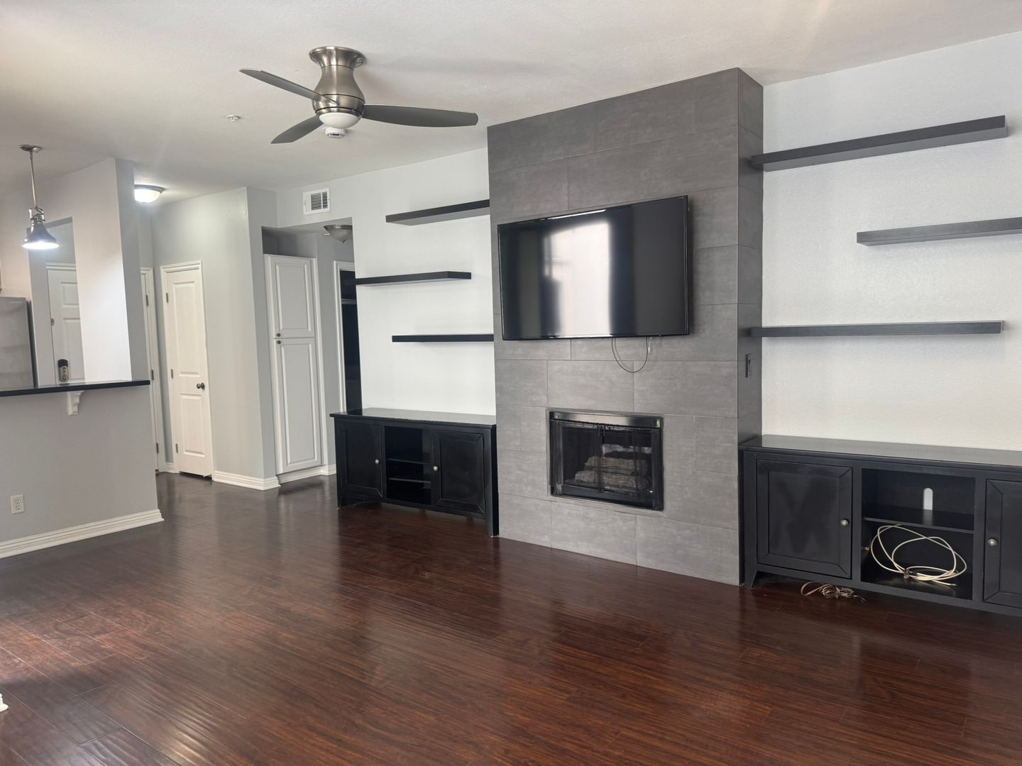 Long Beach Condo: 555 Maine Ave Unit 330