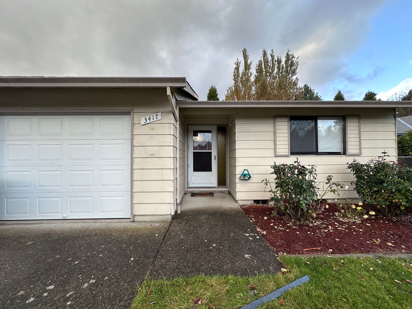 Gresham House: 3417 SE 11th St.