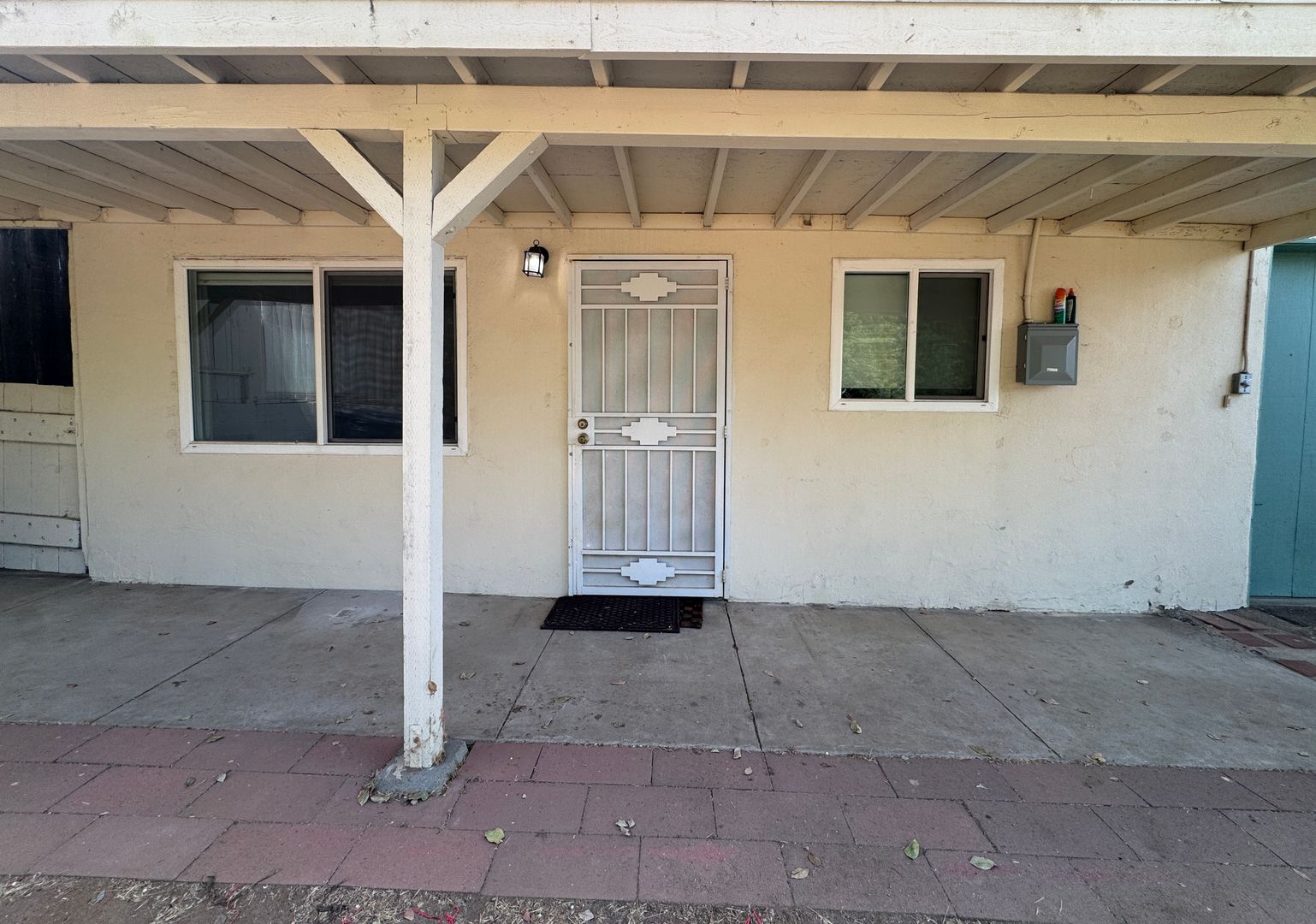 Escondido Apartment: 622 S. Kalmia St.