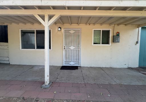 Move in Special and Recently Reduced Monthly-Escondido 1 bedroom 1 bath apartment for rent