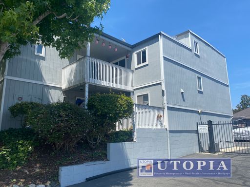 Spacious, sunny two-bedroom, two-bath condo is only a few short blocks to the Beach Boardwalk – photo 1