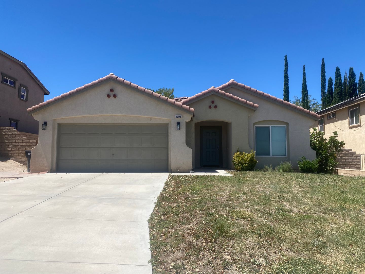 Palmdale House: 36645 Quito Way