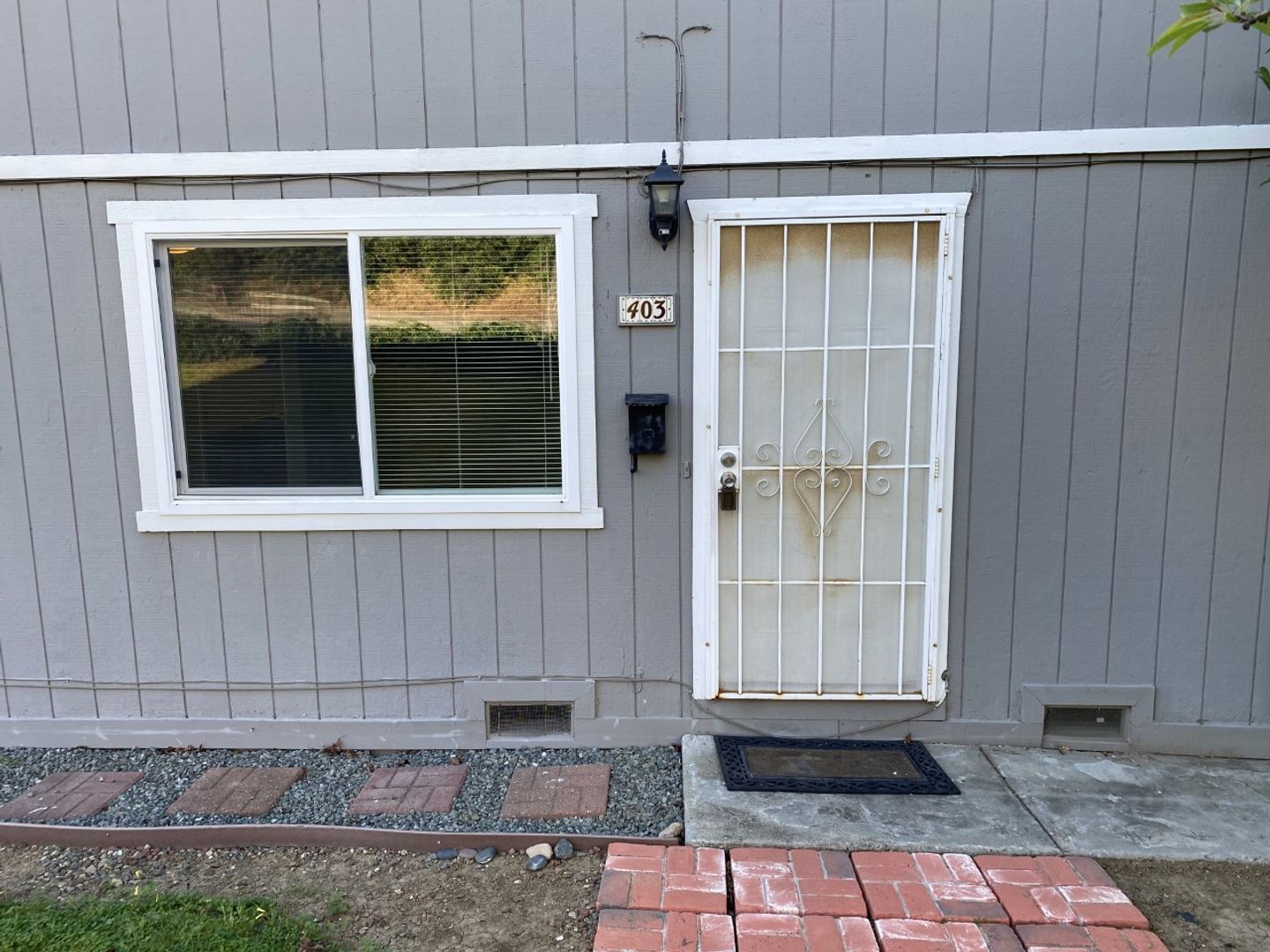 Vallejo Apartment: 403 Trinity Street