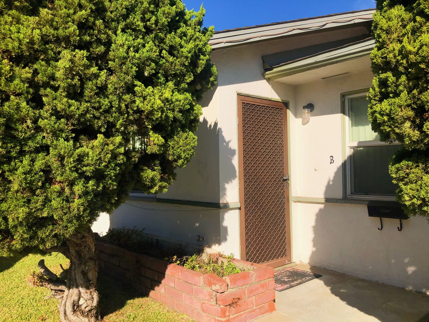 Buena Park Apartment: 5881 Fullerton Ave - B