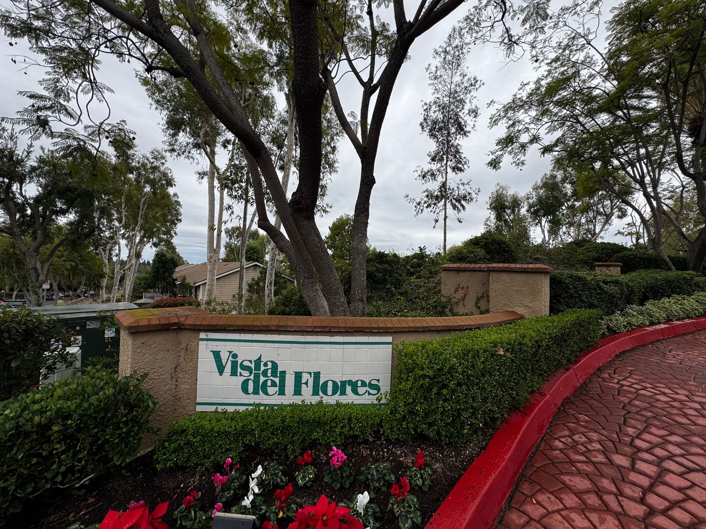 Lake Forest House: 21155 Gladiolos Way