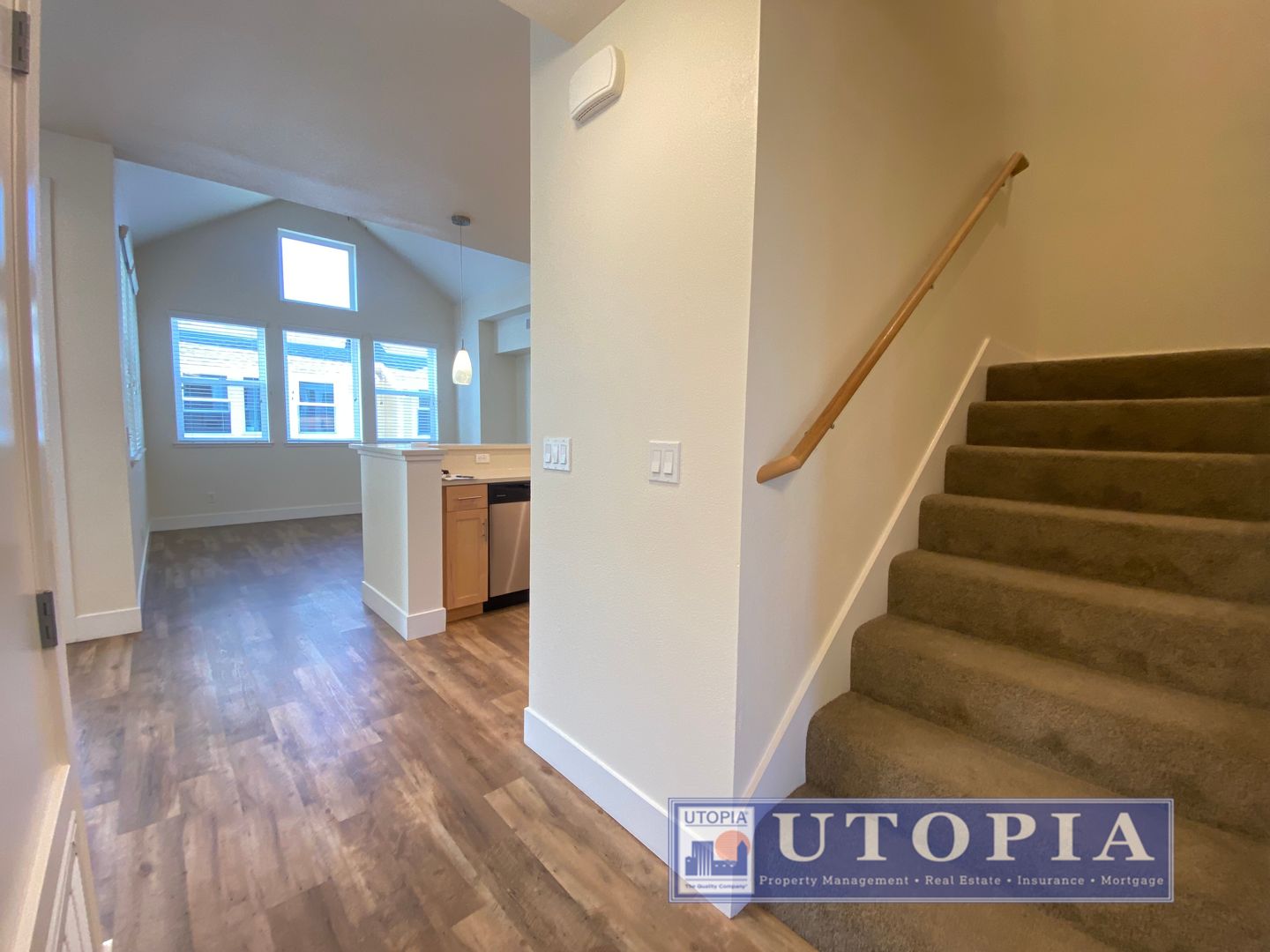 Santa Cruz Apartment: 105 Jacobs Lane