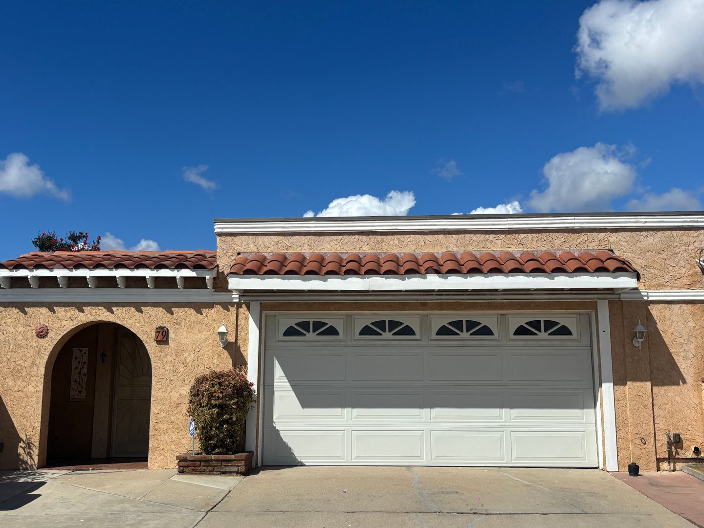 Chula Vista House: 79 Suzanne Lane