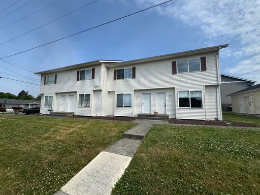 2 Bed 1.5 Bath Unit! – photo 1