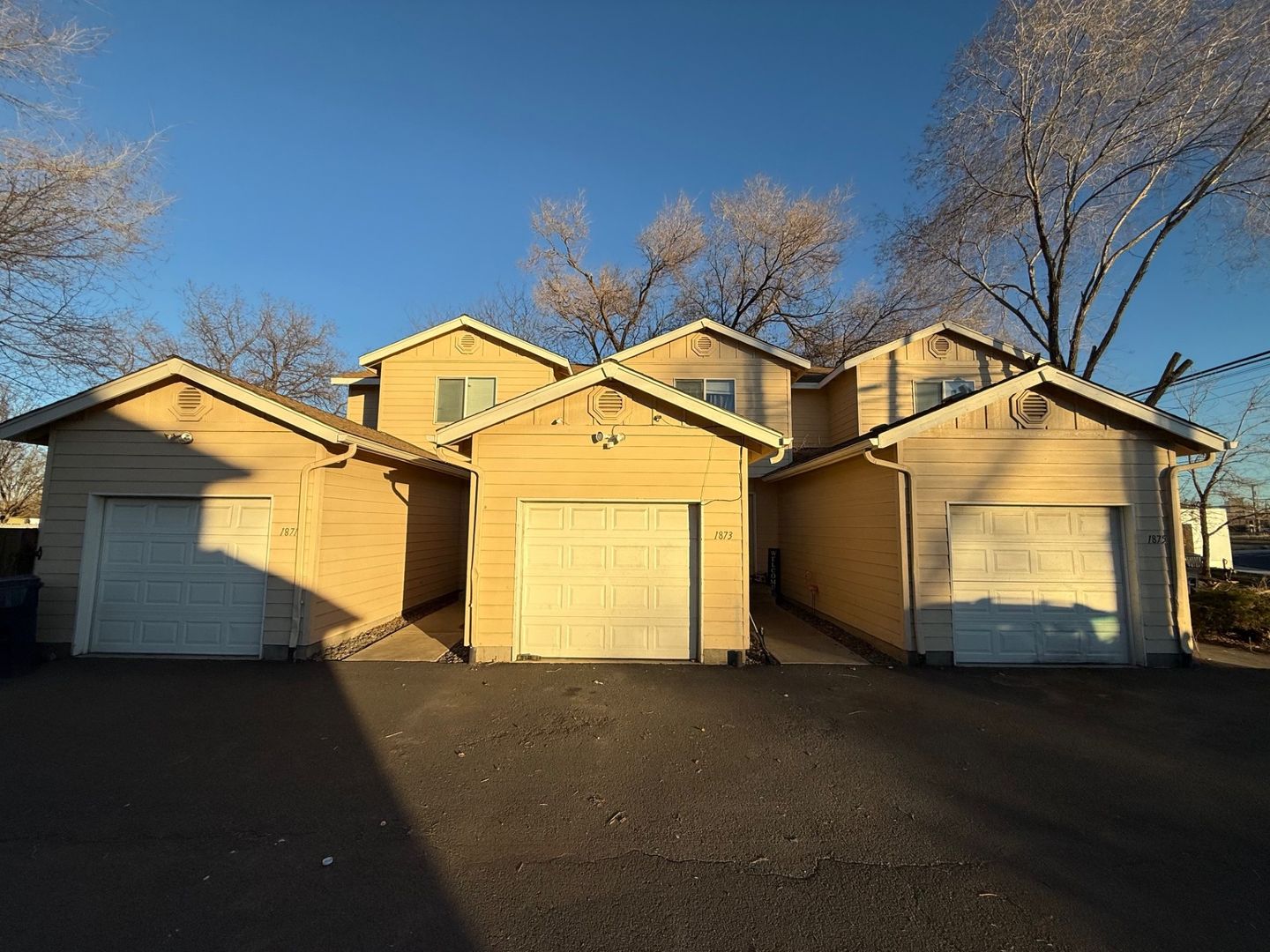 Redmond Townhome: 1875 SW Salmon Avenue