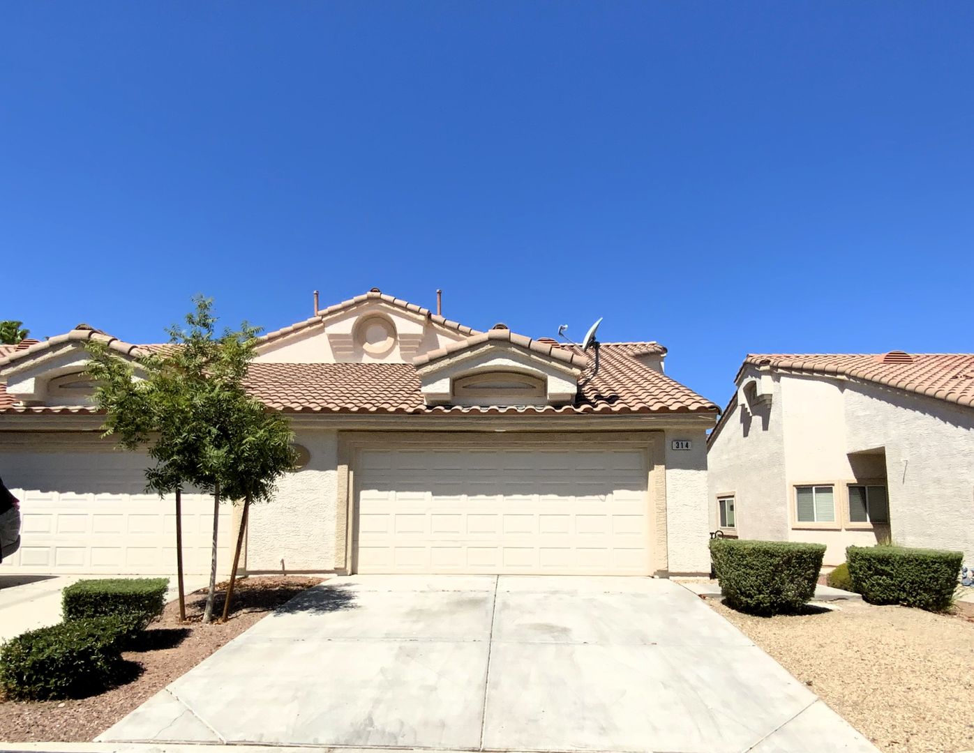 Henderson Condo: 855 N Stephanie Street